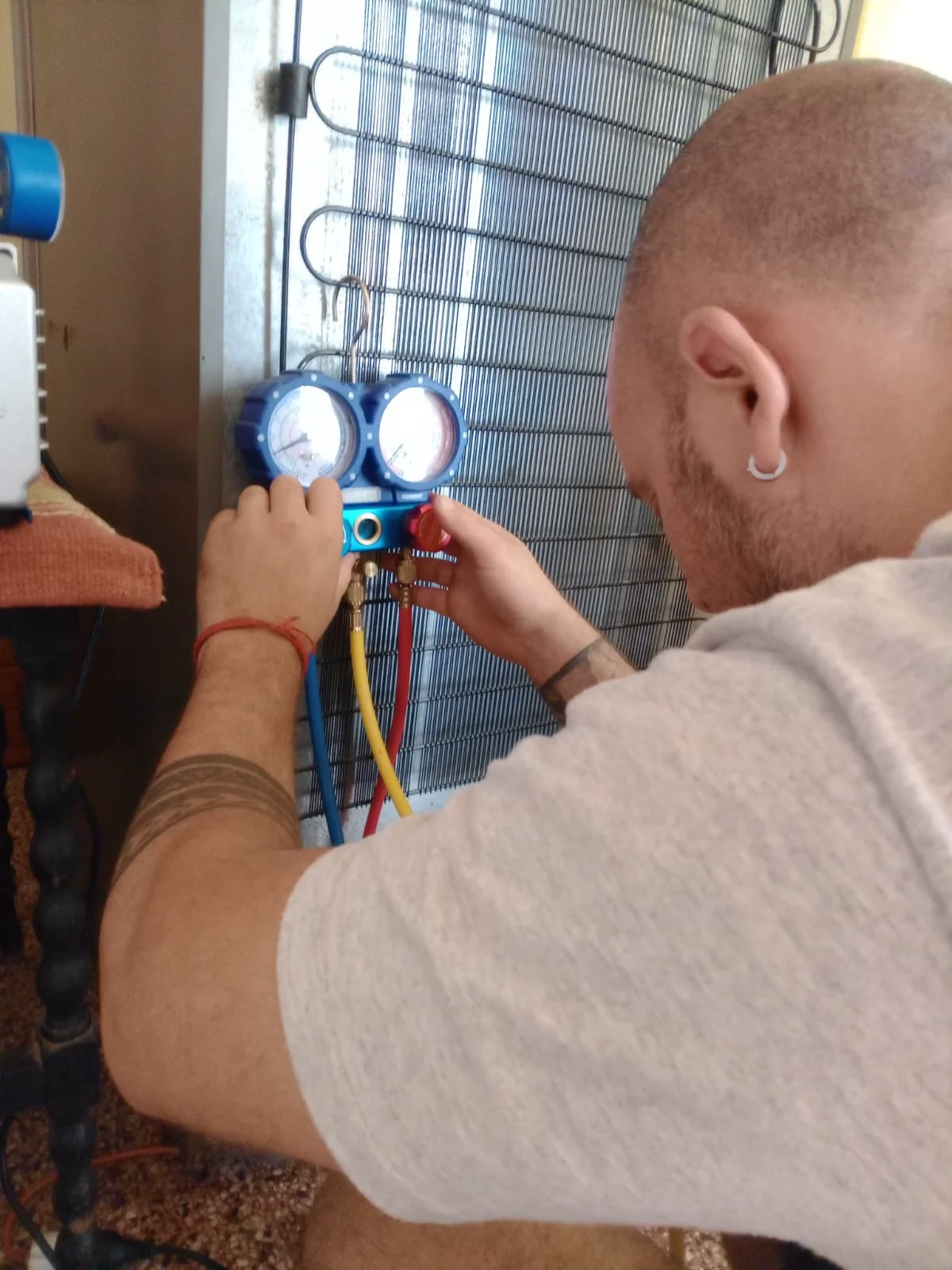 Diagnóstico con manifold de doble aguja en heladera en Santa Fe