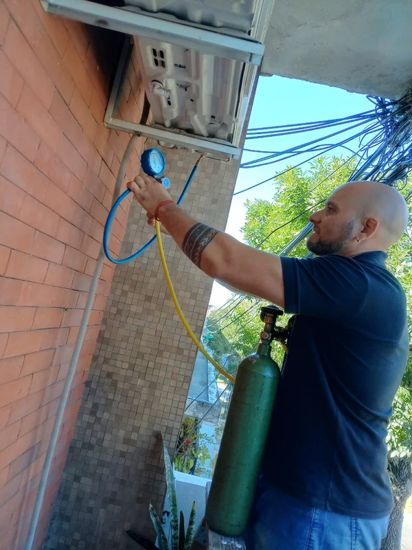 Carga de gas refrigerante en Santa Fe